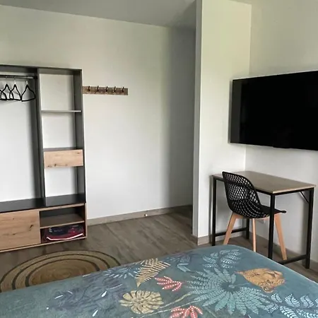 Evasion - Sdb Wc Privatif - Entree Autonome - Grande Tv Netflix